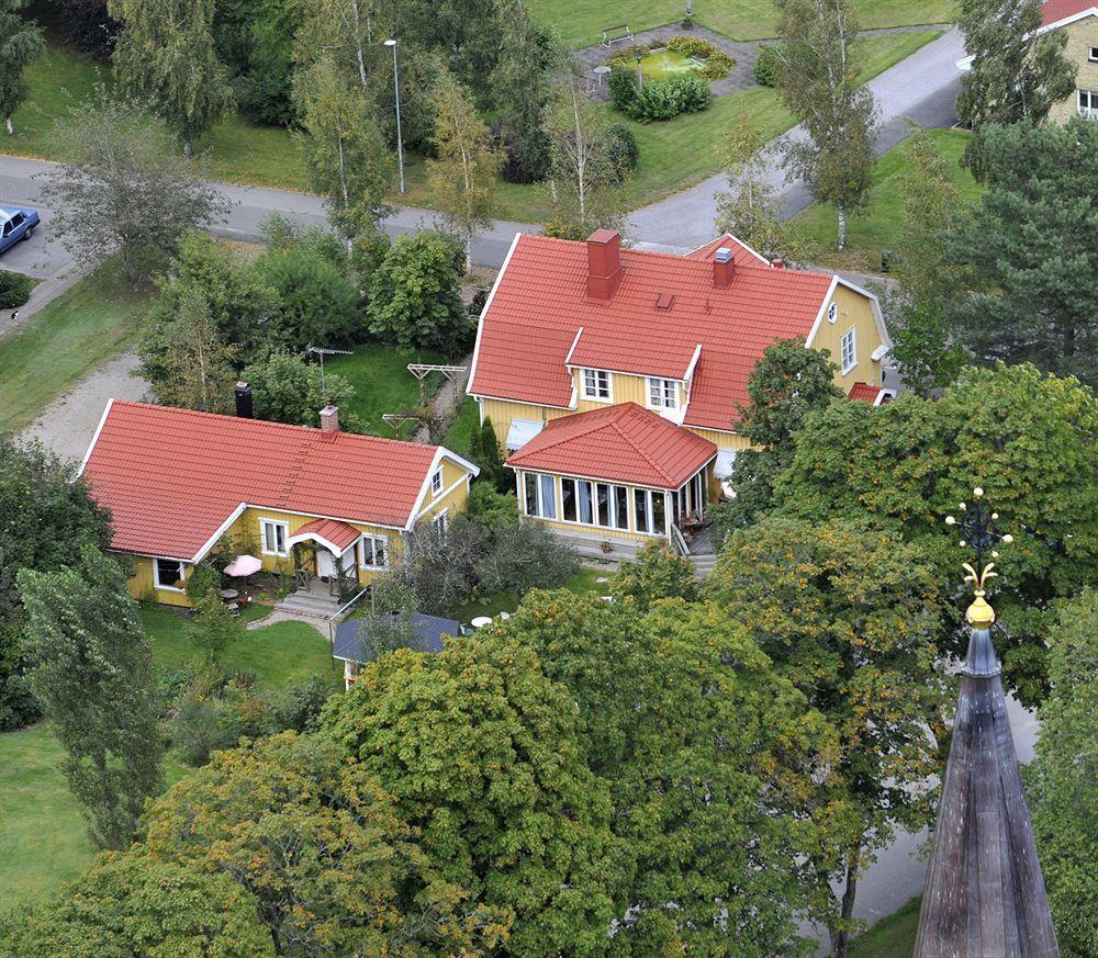Madam Blå Hotel Nossebro Bagian luar foto